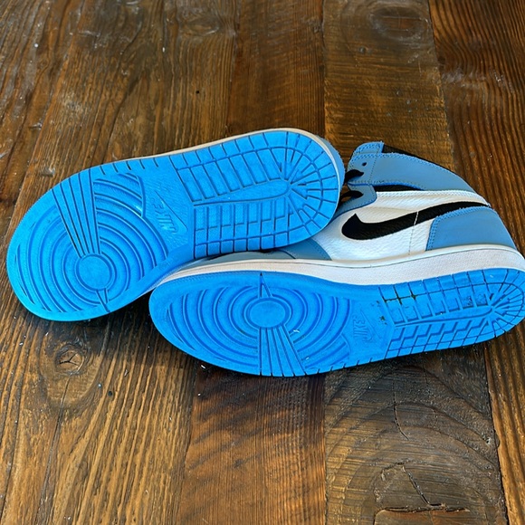 Nike Air Jordan 1 Retro High OG University Blue Men’s 9.5 EUC - Picture 8 of 8